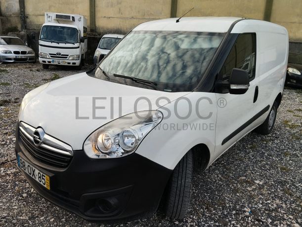 Opel Combo D Van 1.3 CDTI · Ano 2014