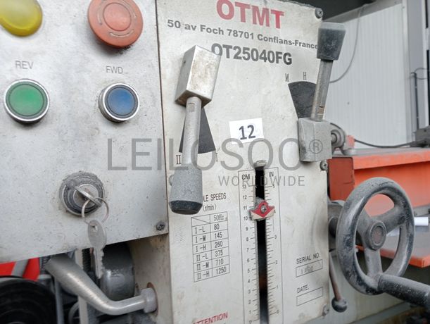 Máquina de furar de coluna