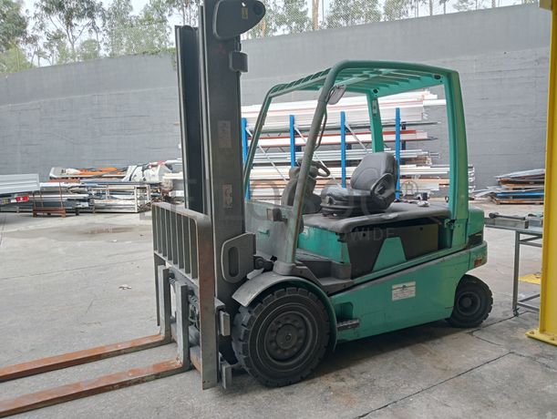 Empilhador Elétrico