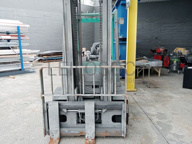 Empilhador Elétrico