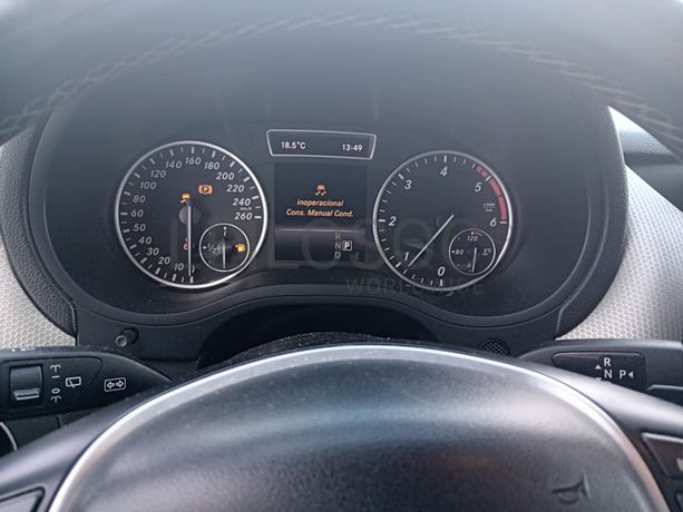 Mercedes-Benz Classe B · Ano 2014