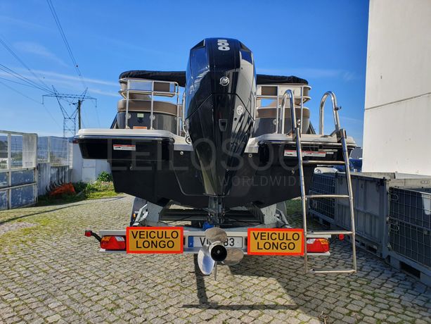 Embarcação Bayliner Element XR7 · Reboque Top Trailer