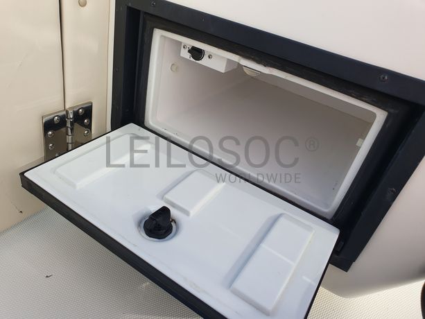 Embarcação Bayliner Element XR7 · Reboque Top Trailer