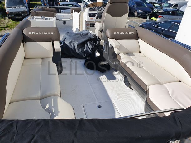 Embarcação Bayliner Element XR7 · Reboque Top Trailer