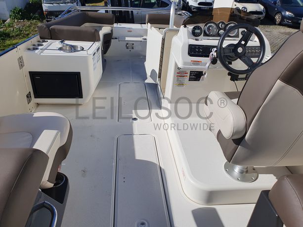Embarcação Bayliner Element XR7 · Reboque Top Trailer