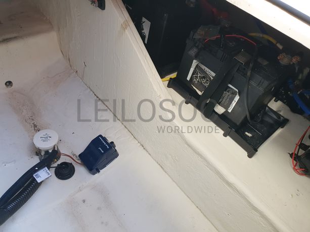 Embarcação Bayliner Element XR7 · Reboque Top Trailer