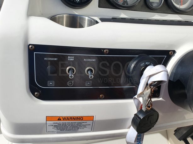 Embarcação Bayliner Element XR7 · Reboque Top Trailer