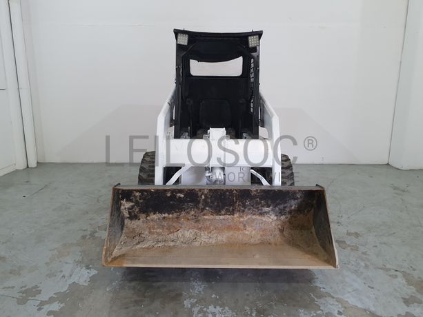 Mini Pá Carregadora Bobcat 753
