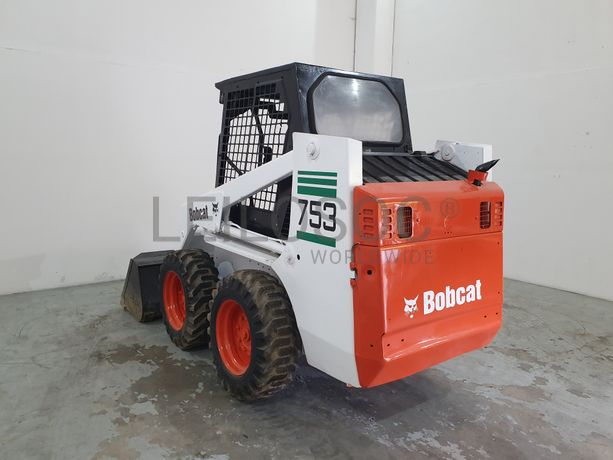Mini Pá Carregadora Bobcat 753