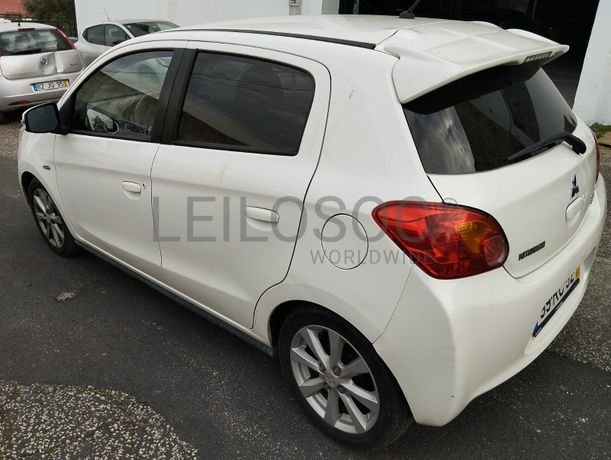 Mitsubishi Space Star Hatchback 1.2 · Ano 2016