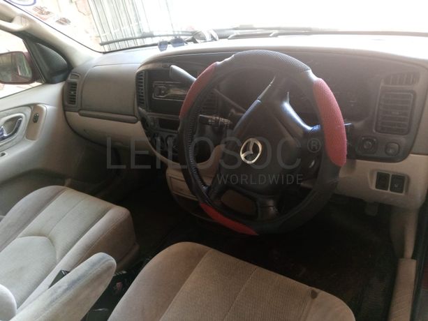 Mazda Tribute · Ano 2001