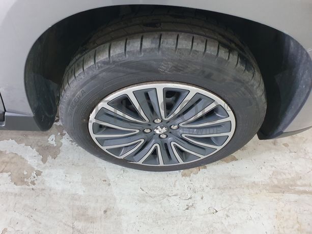 Peugeot 2008 · Ano 2014