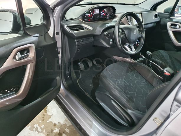 Peugeot 2008 · Ano 2014