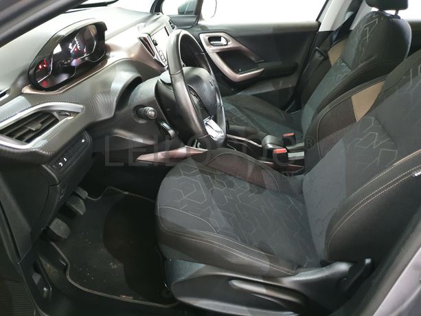 Peugeot 2008 · Ano 2014