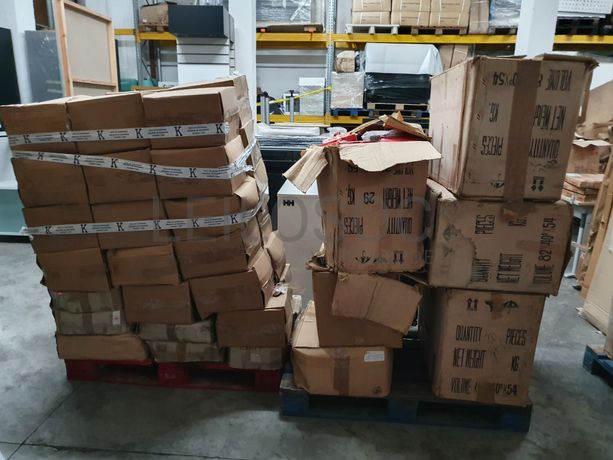 Lote Único - Álbuns Fotos · Bijuterias · Bolsas · Candeeiros · Intercomunicadores · Patins · Pianos Elétricos · Porta Cartões · Sapatos Bebé