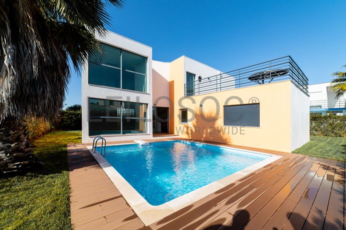 Moradia V4 · Palmela Village Resort