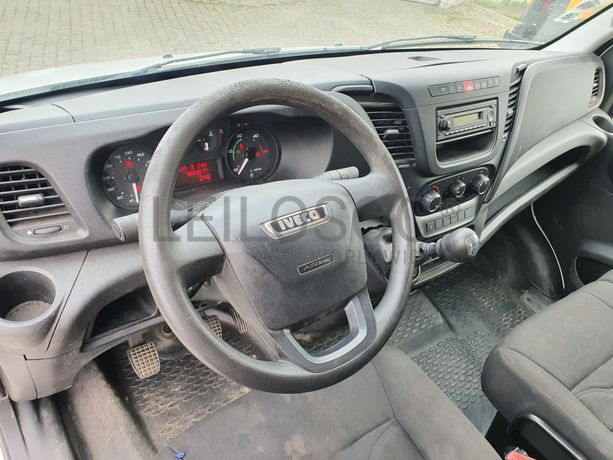 Iveco Daily 35-150 · Ano 2015