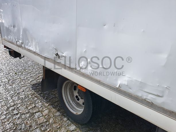 Iveco Daily 35-150 com Plataforma Elevatória Dhollandia · Ano 2015