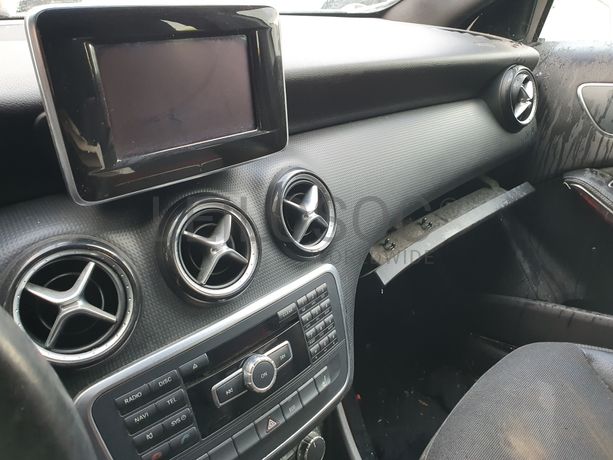 Mercedes-Benz A180 CDI · Ano 2013