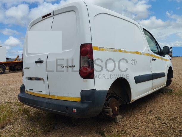 Peugeot Partner · Ano 2014