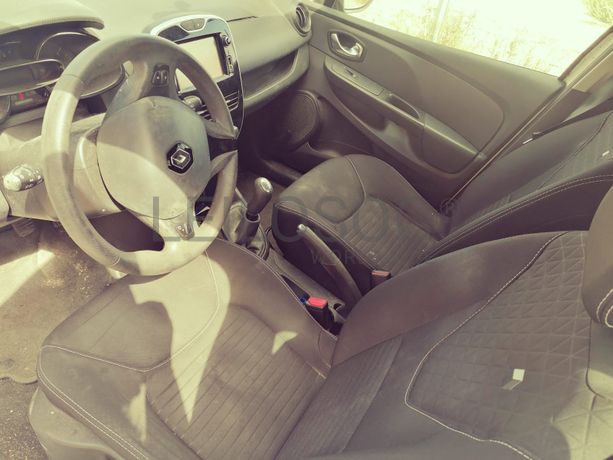 Renault Clio 1.5 DCI · Ano 2015