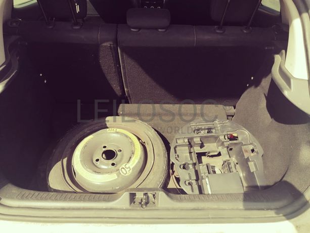 Renault Clio 1.5 DCI · Ano 2015