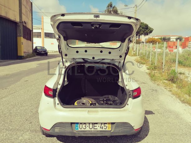 Renault Clio 1.5 DCI · Ano 2015