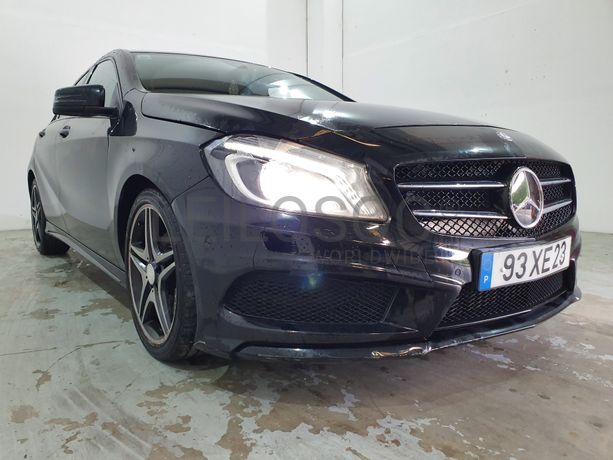 Mercedes-Benz A180 CDI · Ano 2013