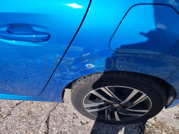 Peugeot 208 · Ano 2022