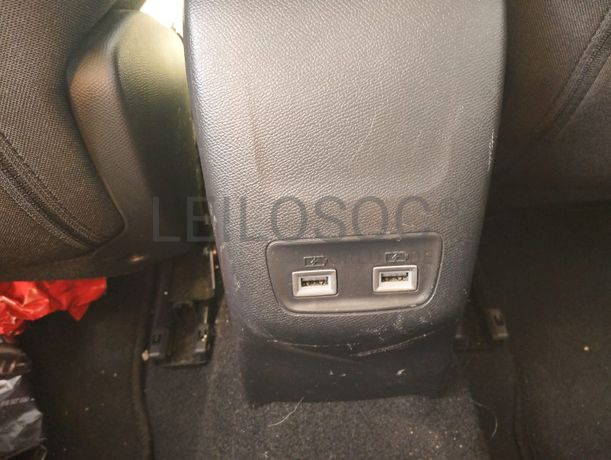 Peugeot 208 · Ano 2022