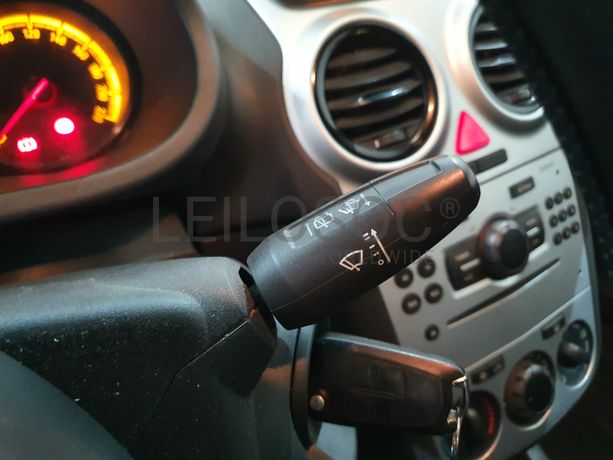 Opel Corsa · Ano 2013