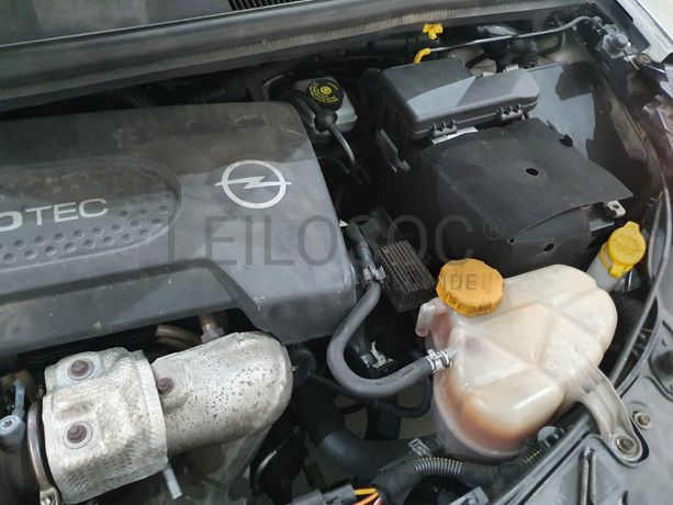 Opel Corsa · Ano 2013