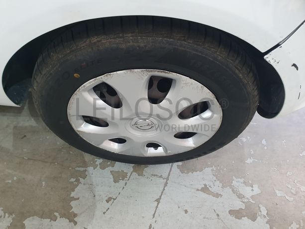 Opel Corsa · Ano 2013