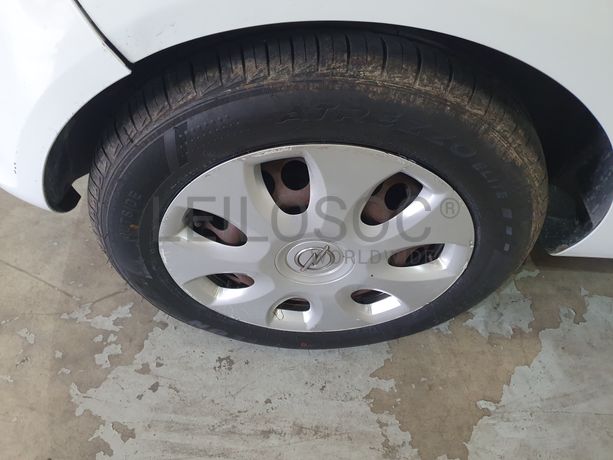 Opel Corsa · Ano 2013