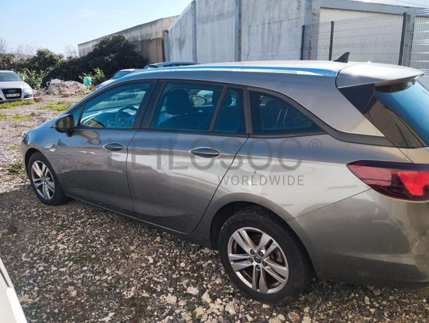 Opel Astra K Sports Tourer 1.6 CDTi · Ano 2017