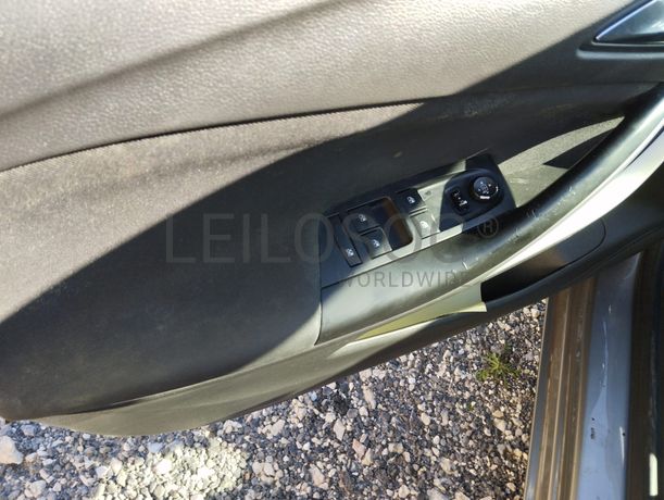 Opel Astra K Sports Tourer 1.6 CDTi · Ano 2017