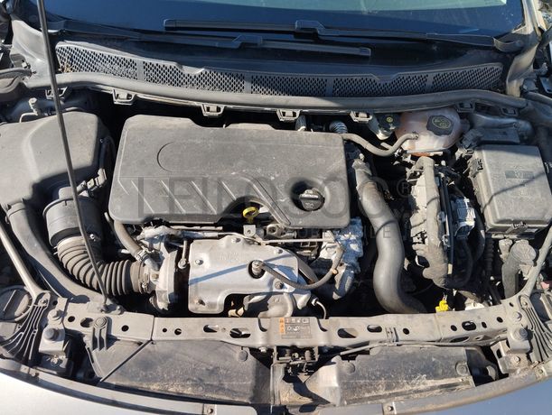 Opel Astra K Sports Tourer 1.6 CDTi · Ano 2017