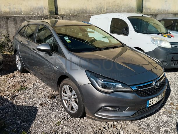 Opel Astra K Sports Tourer 1.6 CDTi · Ano 2017