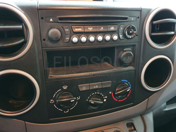 Peugeot Partner · Ano 2015