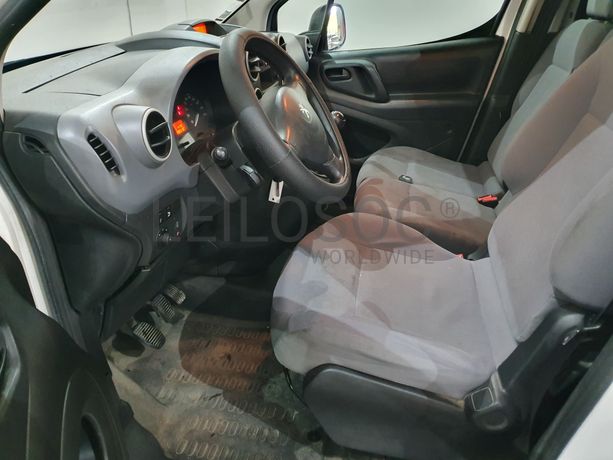 Peugeot Partner · Ano 2015