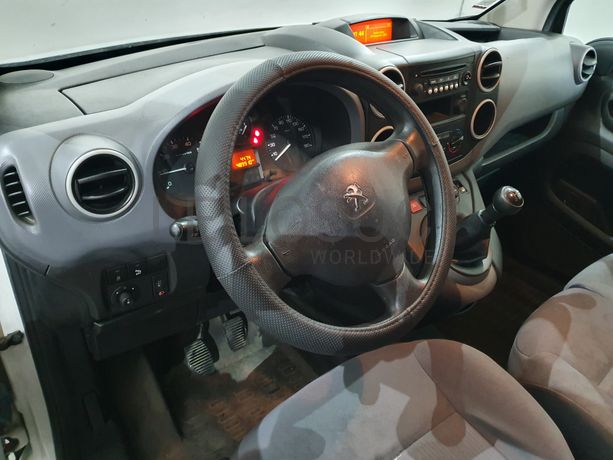 Peugeot Partner · Ano 2015