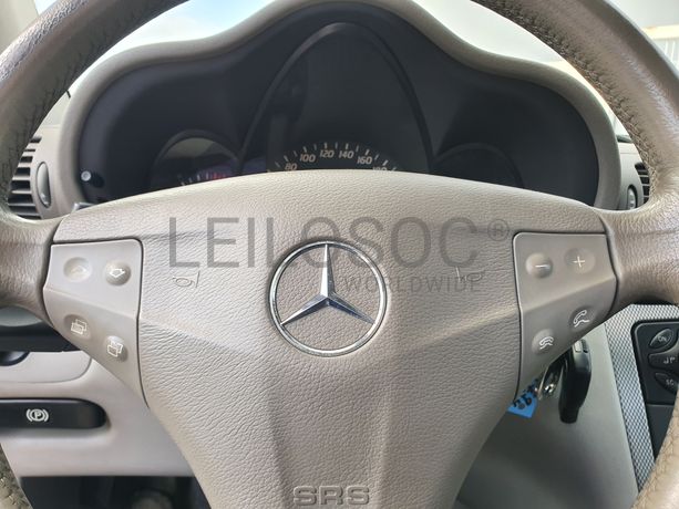 Mercedes-Benz C220 CDI · Ano 2004
