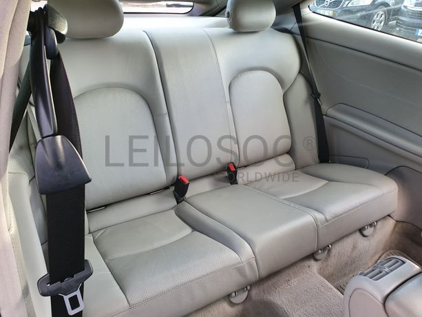 Mercedes-Benz C220 CDI · Ano 2004