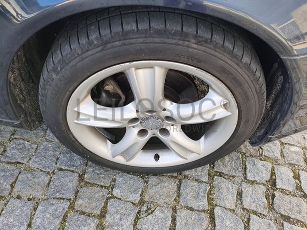 Mercedes-Benz C220 CDI · Ano 2004