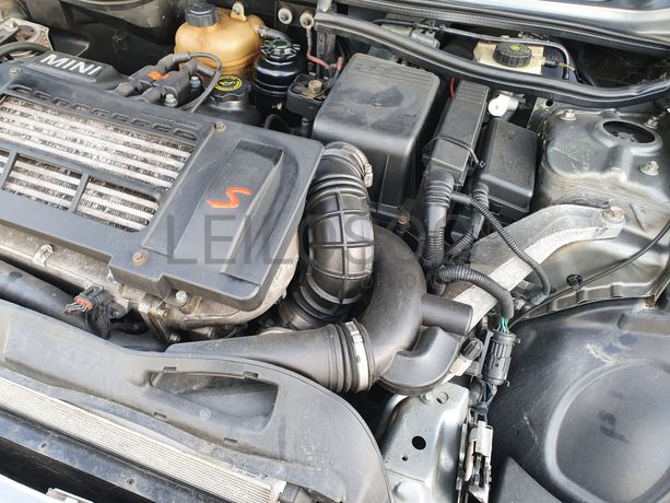 Mini Cooper S · Ano 2003