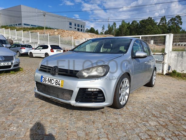 Volkswagen Golf 1.6 TDI · Ano 2011
