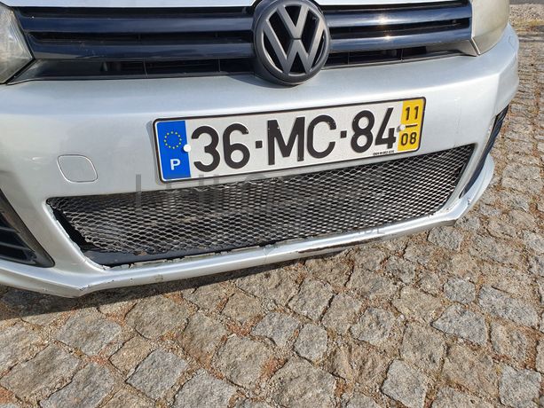 Volkswagen Golf 1.6 TDI · Ano 2011