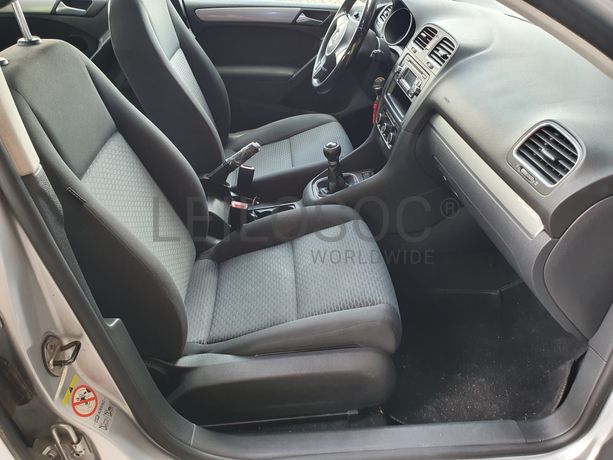 Volkswagen Golf 1.6 TDI · Ano 2011