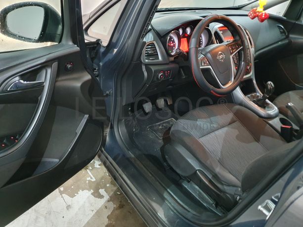 Opel Astra · Ano 2015