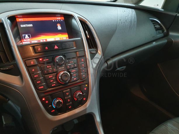 Opel Astra · Ano 2015